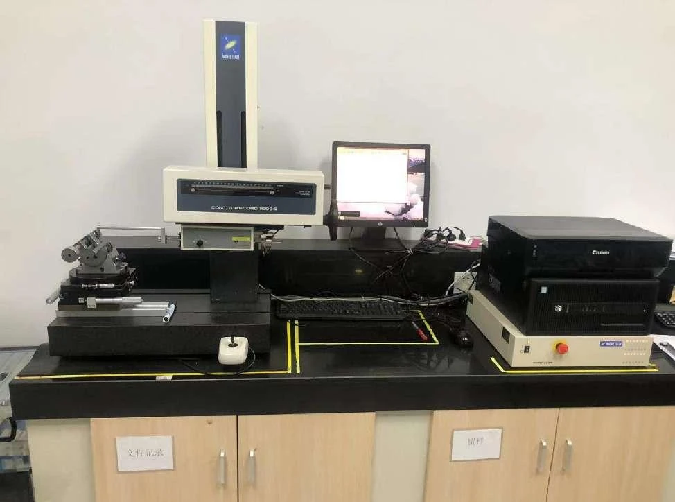Contour measurement at DOM